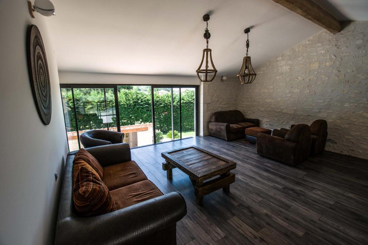 Bed and Breakfast Les Cuves - Saintes Chaniers Екстер'єр фото