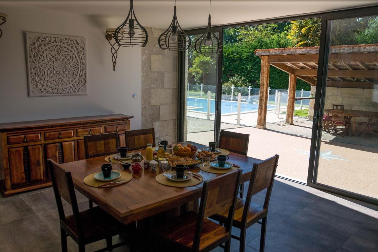 Bed and Breakfast Les Cuves - Saintes Chaniers Екстер'єр фото