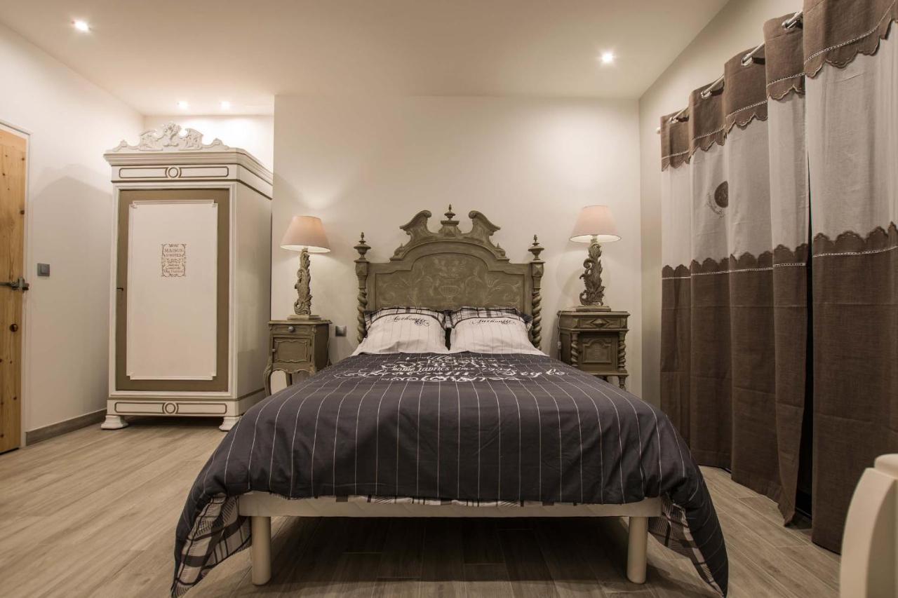 Bed and Breakfast Les Cuves - Saintes Chaniers Екстер'єр фото