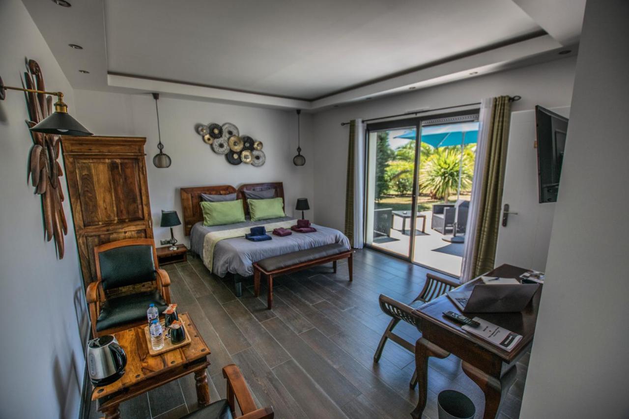 Bed and Breakfast Les Cuves - Saintes Chaniers Екстер'єр фото