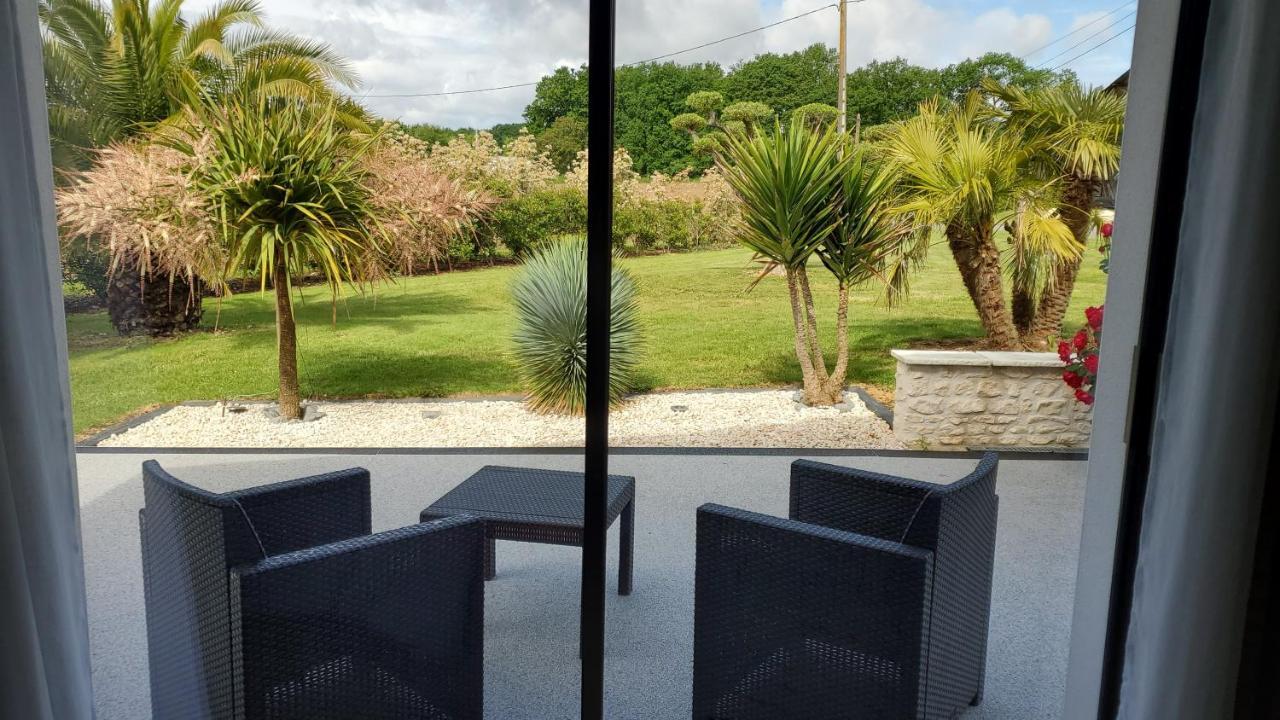 Bed and Breakfast Les Cuves - Saintes Chaniers Екстер'єр фото